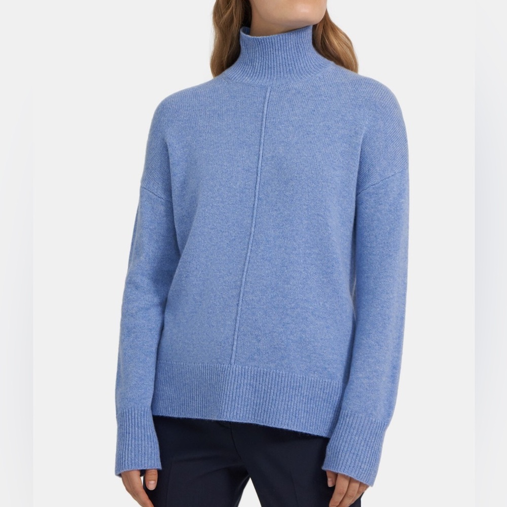 NWT Theory Provence Soft Cashmere Light Blue Turtleneck Sweater